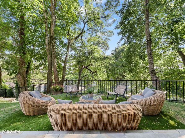 150 Pemberwick Road, Greenwich CT 06831