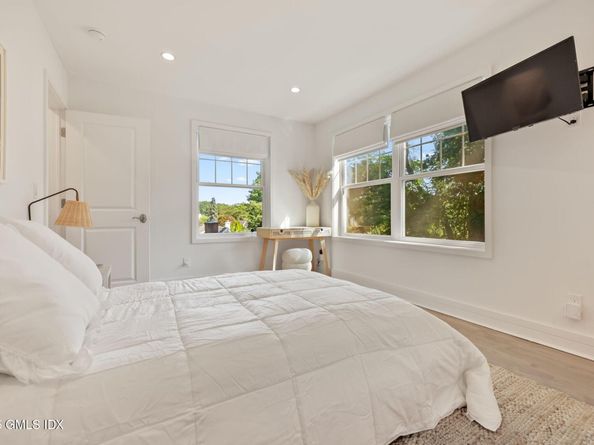 150 Pemberwick Road, Greenwich CT 06831