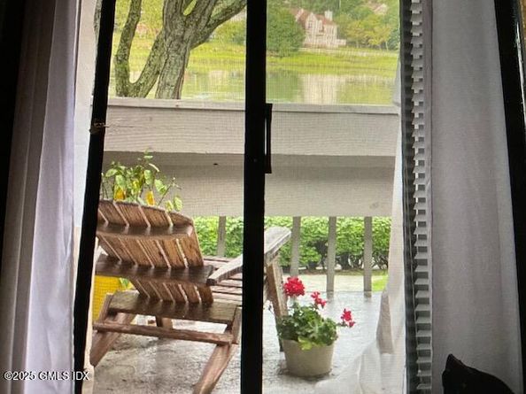 7 River Road 306, Cos Cob CT 06807