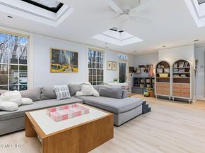 117 Blackwood Lane, Stamford CT 06903