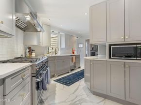 117 Blackwood Lane, Stamford CT 06903