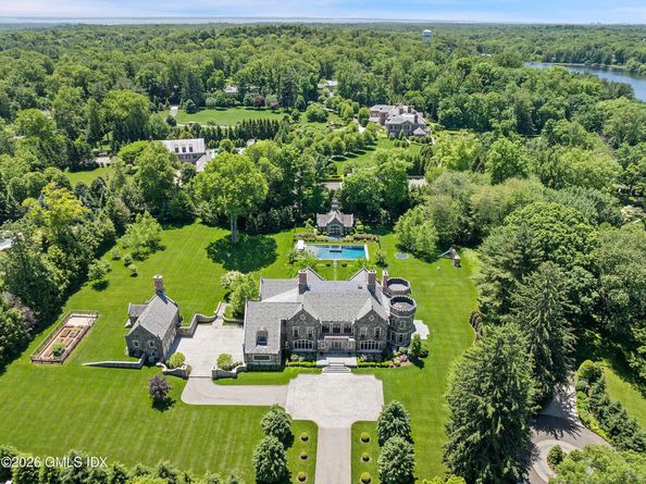 7 Loch Lane, Greenwich CT 06830