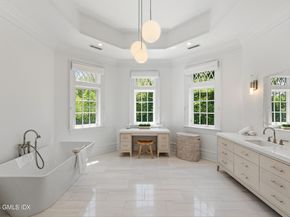 7 Loch Lane, Greenwich CT 06830
