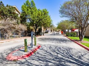 16100 S Great Oaks DR 102, Round Rock TX 78681