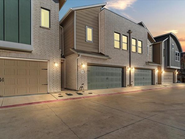 7411 Merrick LN 39, Austin TX 78745