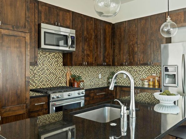 2017 Kinney Ave B, Austin TX 78704