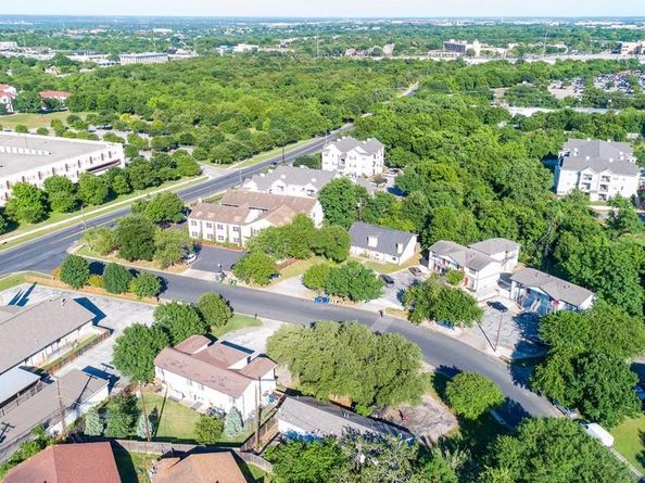 3465 Willowrun DR, Austin TX 78704
