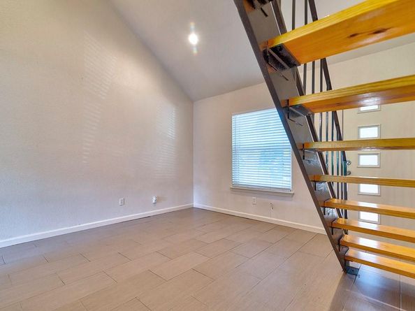 3465 Willowrun DR, Austin TX 78704