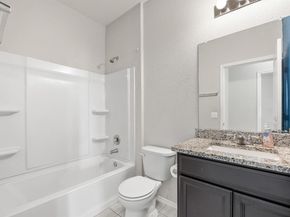 7001 Midlothian DR, Austin TX 78754