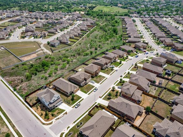 7001 Midlothian DR, Austin TX 78754