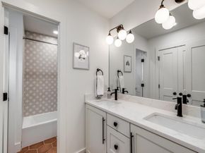 2209 Fair Oaks DR, Austin TX 78745