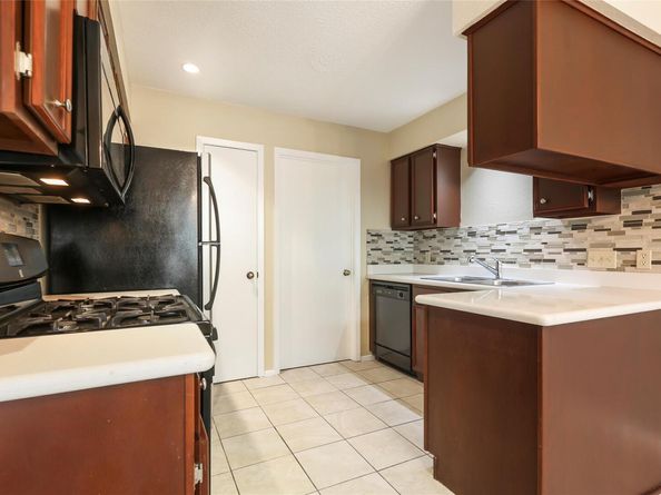 1407 W Braker LN B, Austin TX 78758