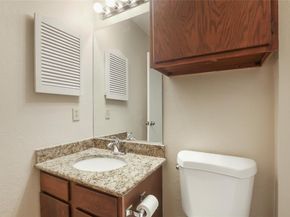 1407 W Braker LN B, Austin TX 78758