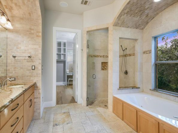 9011 San Diego RD, Austin TX 78737