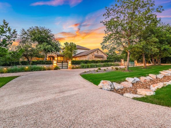 9011 San Diego RD, Austin TX 78737