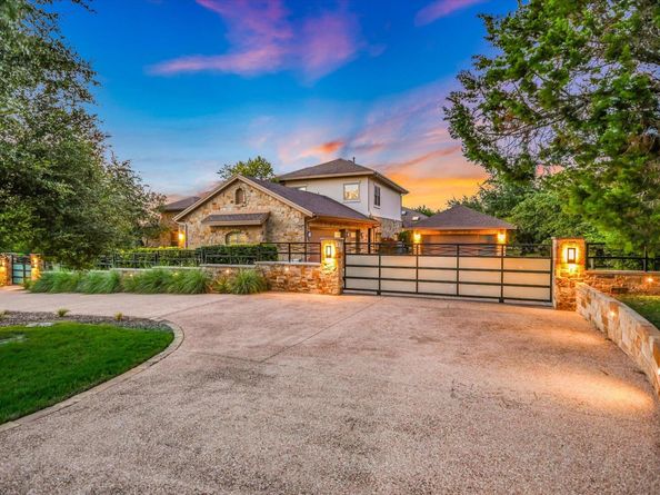 9011 San Diego RD, Austin TX 78737