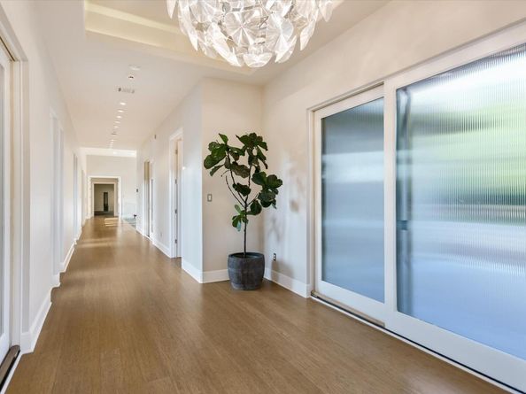 9011 San Diego RD, Austin TX 78737