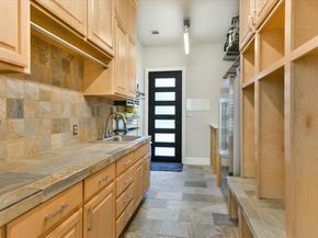 9011 San Diego RD, Austin TX 78737