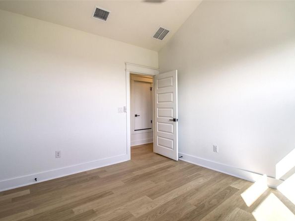 2608 Bristol DR A, Austin TX 78723