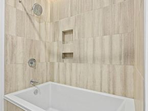 313 W 17th ST 2103, Austin TX 78701
