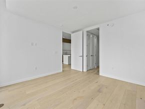 313 W 17th ST 2103, Austin TX 78701