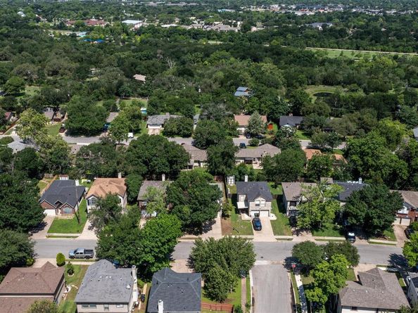 1406 Green Terrace DR, Round Rock TX 78664