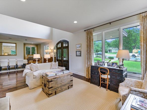 2401 Westover RD, Austin TX 78703