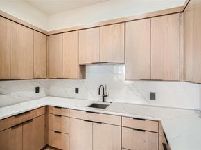 6412 Lantern View DR, Jonestown TX 78645