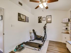 11901 Swearingen DR 4, Austin TX 78758