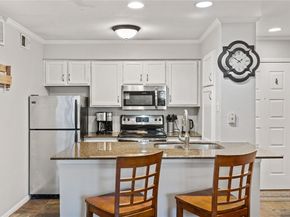 8888 Tallwood DR 1107, Austin TX 78759