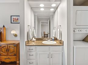 8888 Tallwood DR 1107, Austin TX 78759