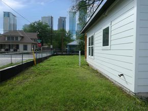 81 Waller St, Austin TX 78702