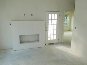 81 Waller St, Austin TX 78702
