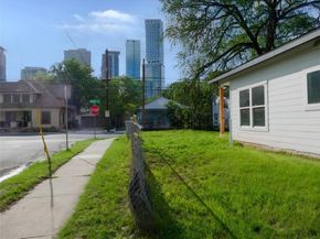 81 Waller St, Austin TX 78702