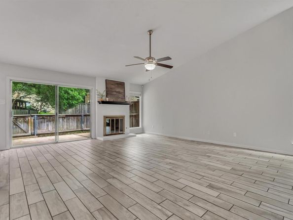1003 Solano DR 1336AR, Austin TX 78750