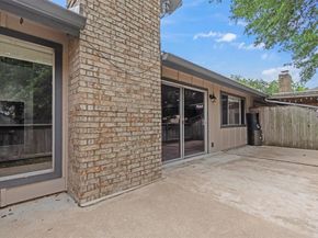 1003 Solano DR 1336AR, Austin TX 78750