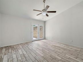 1003 Solano DR 1336AR, Austin TX 78750