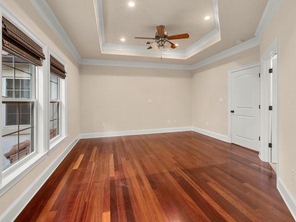 409 Hazeltine DR, Lakeway TX 78734