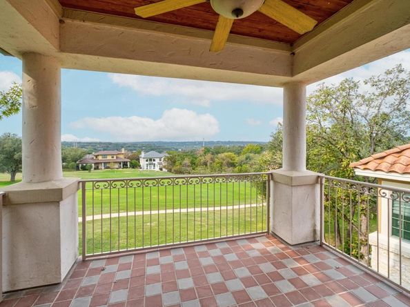 409 Hazeltine DR, Lakeway TX 78734