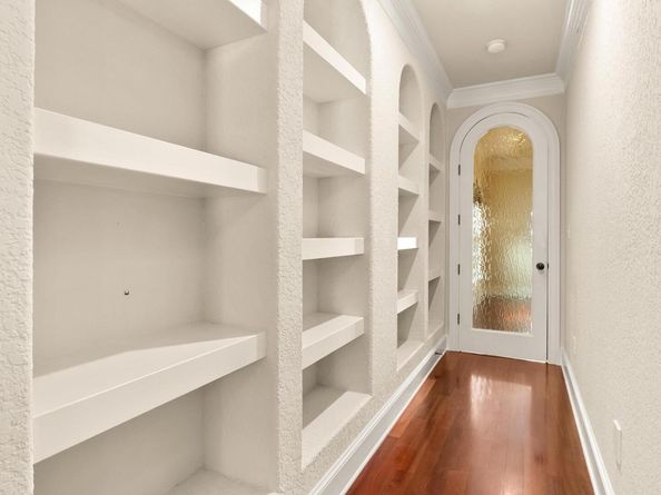 409 Hazeltine DR, Lakeway TX 78734