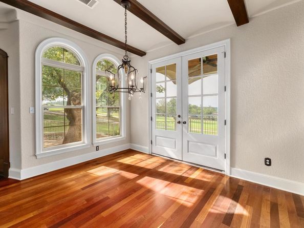 409 Hazeltine DR, Lakeway TX 78734