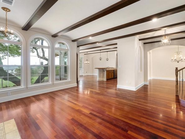 409 Hazeltine DR, Lakeway TX 78734