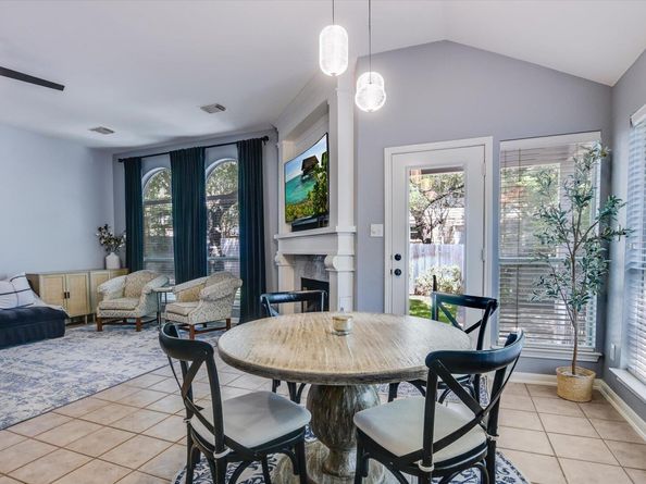 3918 Canyon Glen CIR, Austin TX 78732
