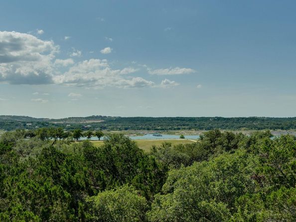 704 Deckhouse DR, Lago Vista TX 78645