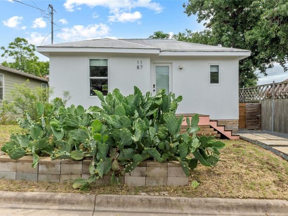 1187 Coleto ST, Austin TX 78702