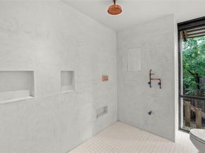 1187 Coleto ST, Austin TX 78702
