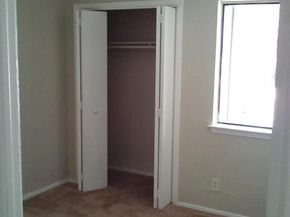 5212 Downs DR, Austin TX 78721