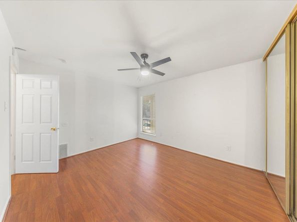 6910 Hart LN 110, Austin TX 78731