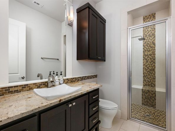 6009 Woodcrest DR, Austin TX 78759