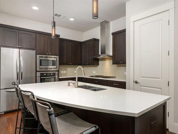 6009 Woodcrest DR, Austin TX 78759